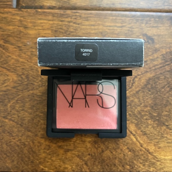 NIB NARS Powder Blush Full Size Torrid Original Formula - Picture 2 of 2